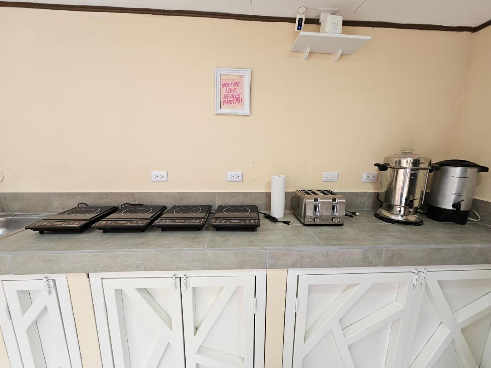 Hostel La Cali Inn ซานโฮเซ ภายนอก รูปภาพ
