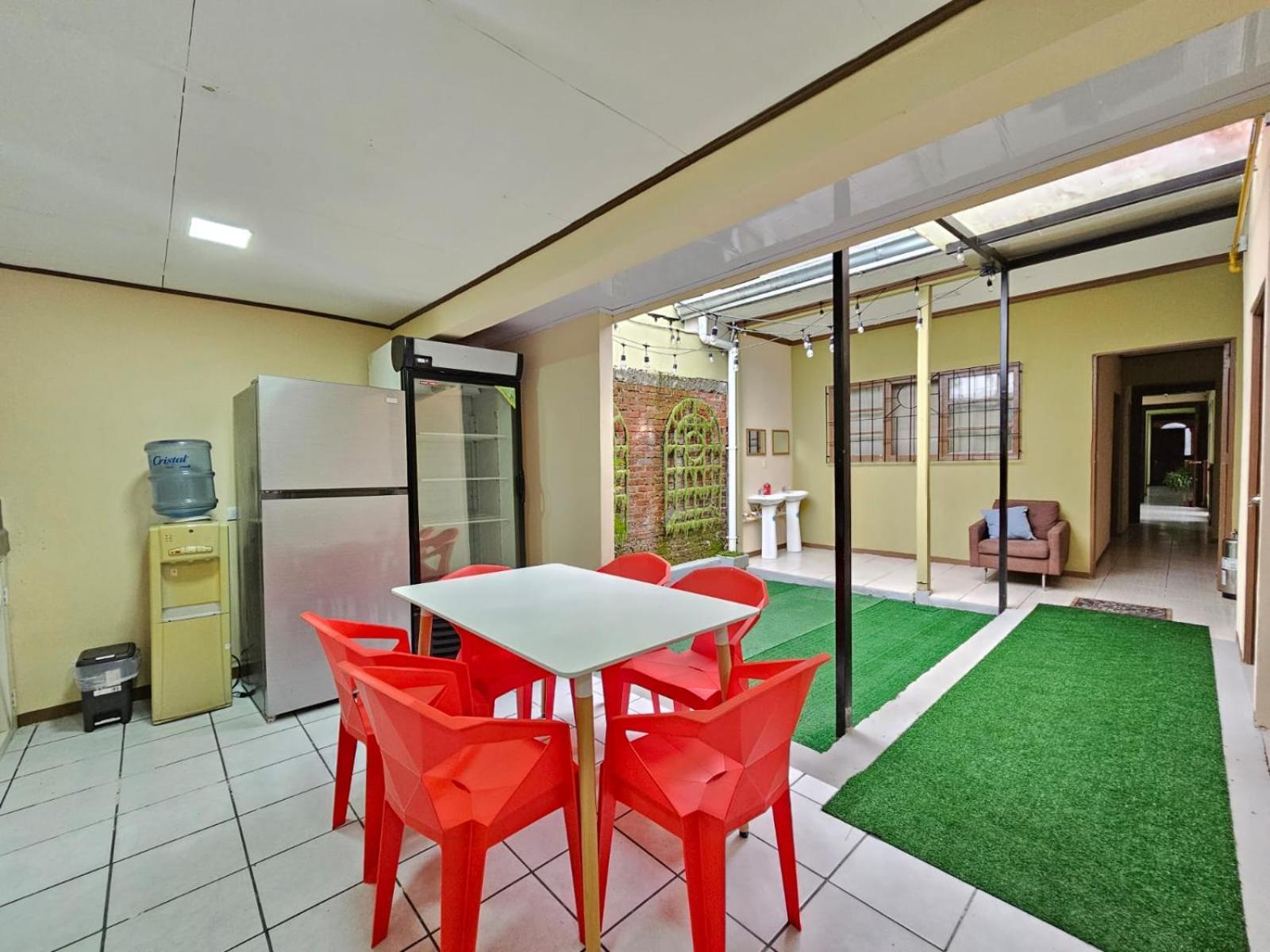 Hostel La Cali Inn ซานโฮเซ ภายนอก รูปภาพ